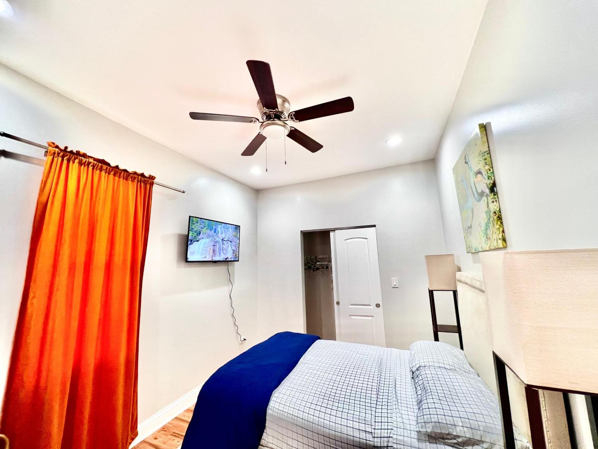 Lux Apt In Bronzeville, Min From Downtown-Rsv Now! Chicago Ngoại thất bức ảnh